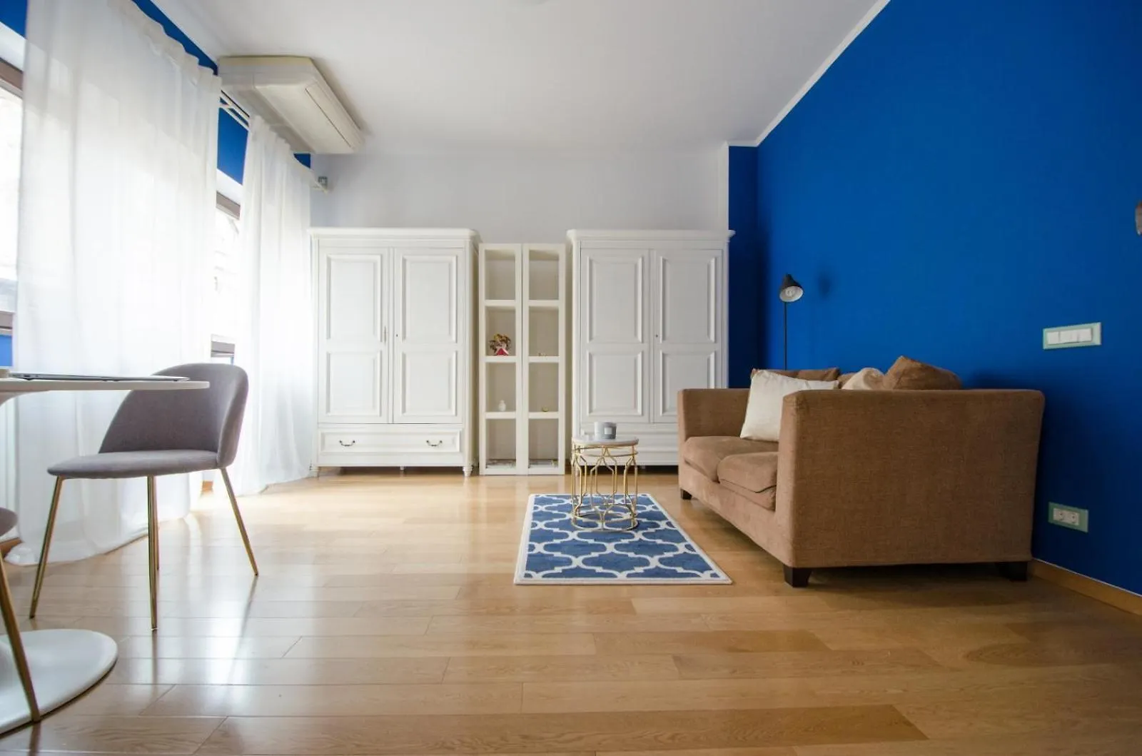 Moderna Cismigiu Park Apartment Bucharest